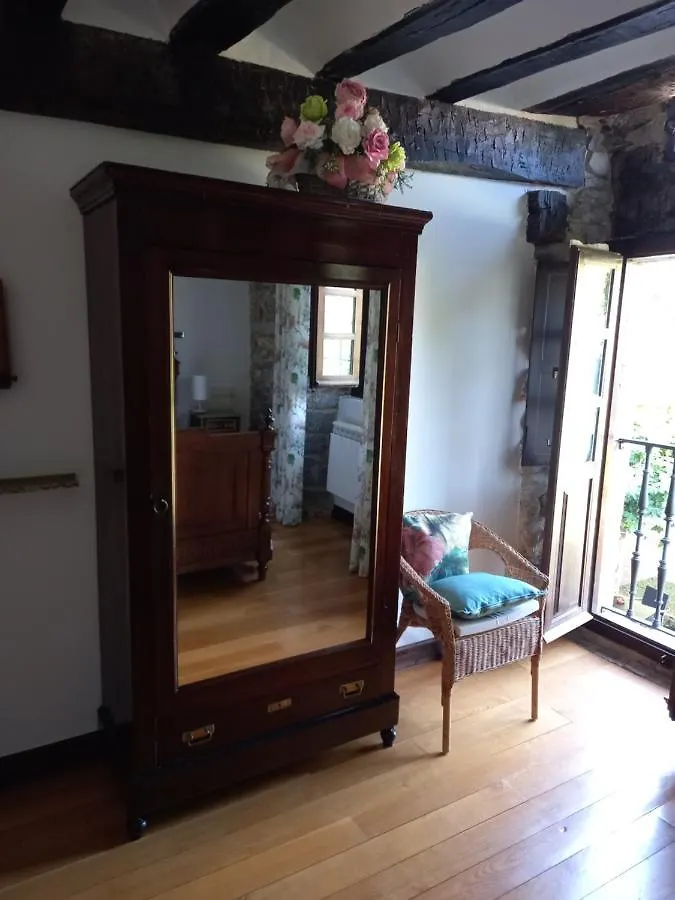 Hotel Dona Lola Izarra
